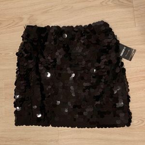 Black sequenced skirt